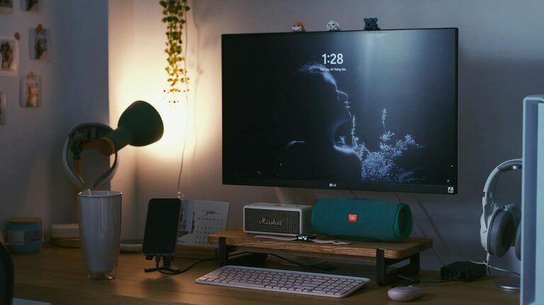Simple Tips for Creating a Functional and Cosy Home Office Space