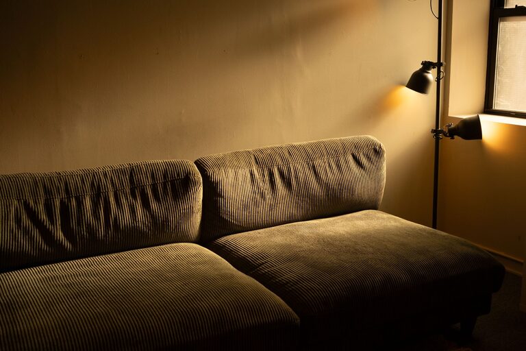 Tips for Creating a Cosy and Inviting Living Room Space at Home